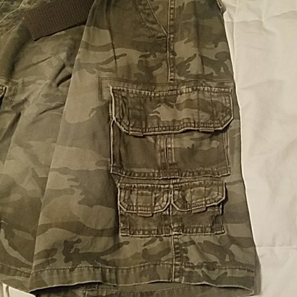 Camo cargo shorts - Picture 2 of 3